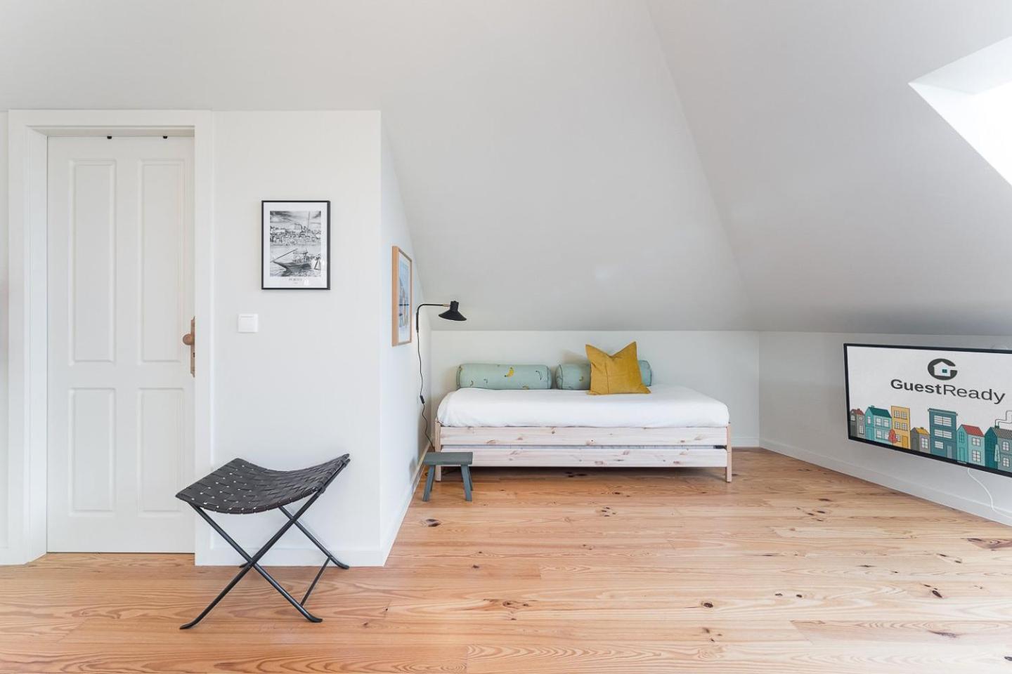 Guestready - Spacious And Modern Apt W/ Skylight OOporto Extérieur photo