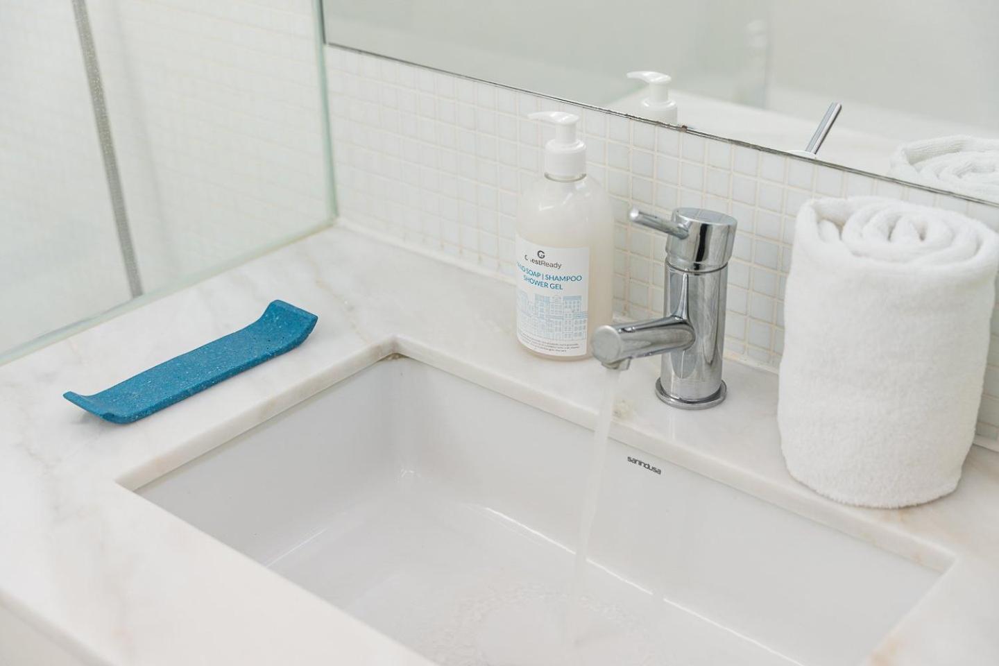 Guestready - Spacious And Modern Apt W/ Skylight OOporto Extérieur photo